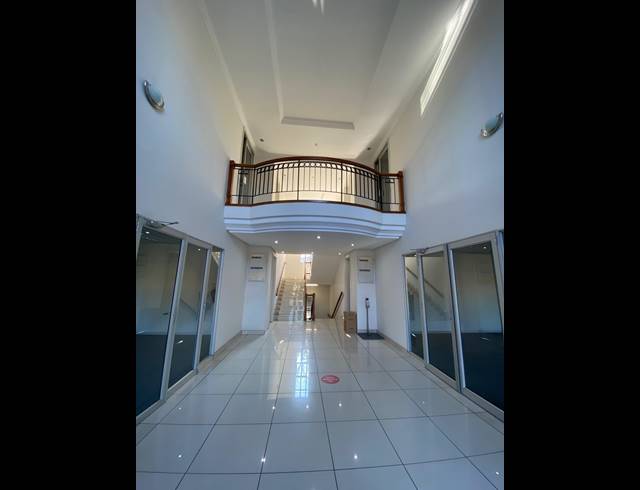 469M² OFFICE TO LET IN BRYANSTON